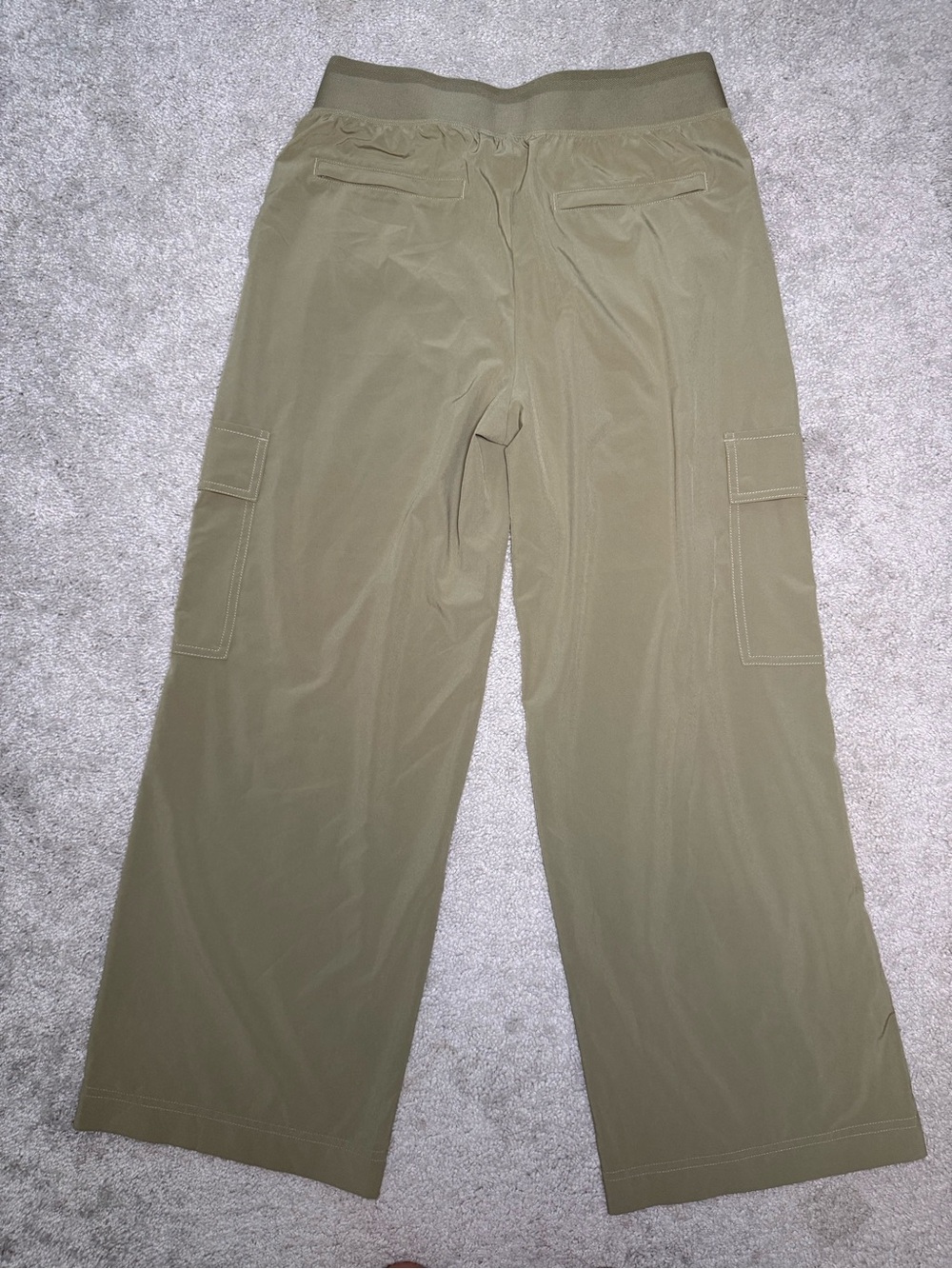 Athleta Olive Wide-Leg Cargo Pull-On Pants - Picture 2 of 8